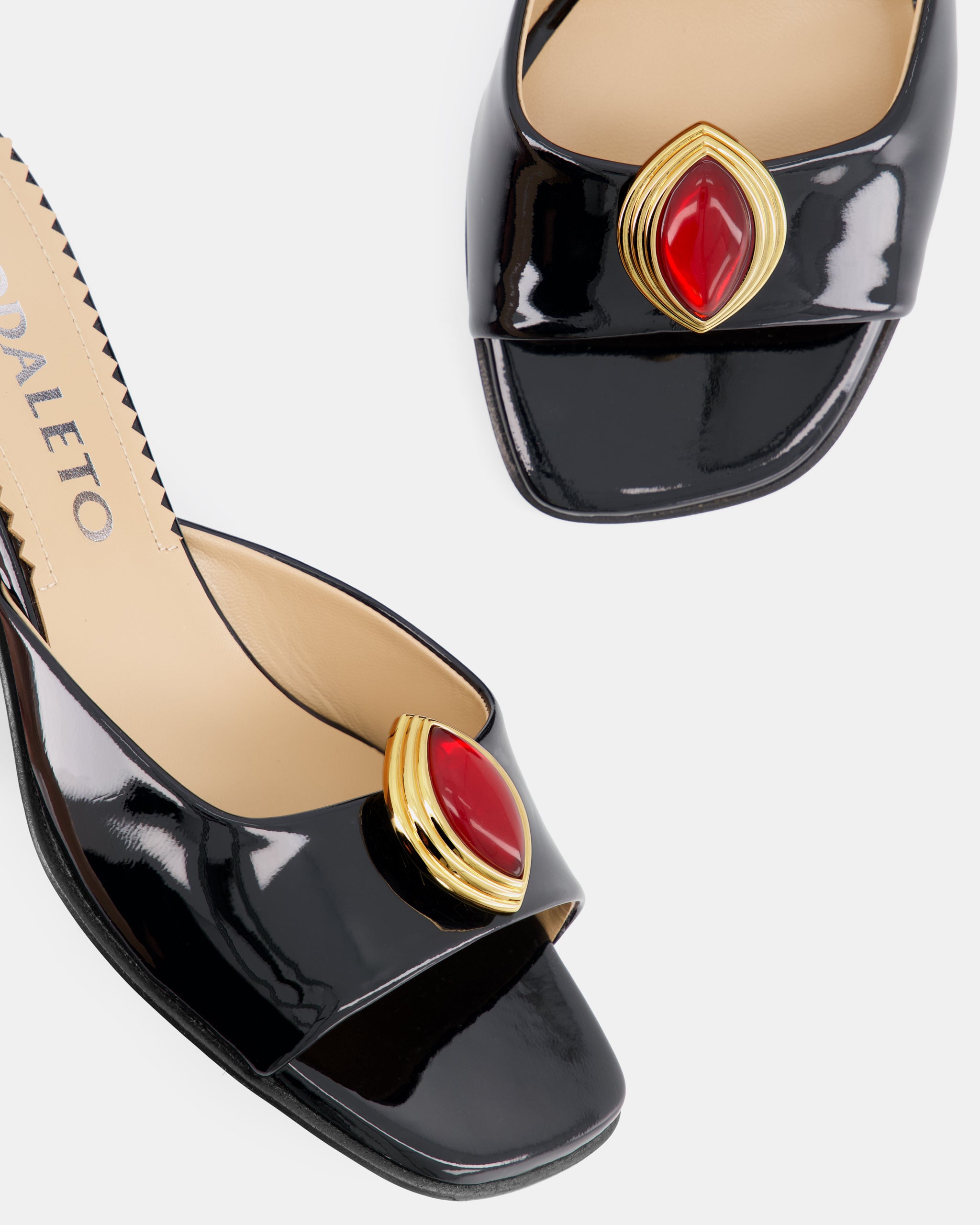 Nodaleto x Julietta Petal clips chaussures rouge rubis