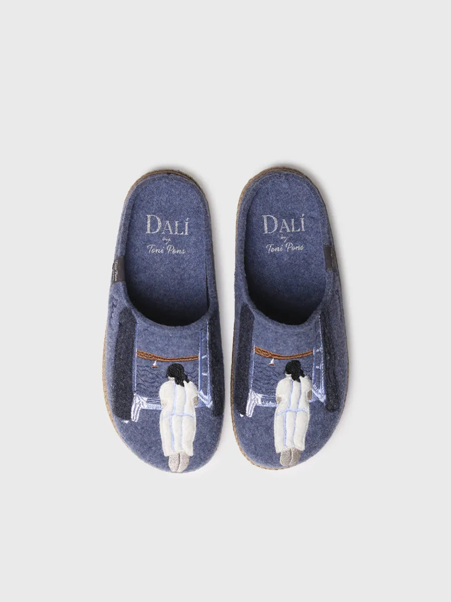 Toni Pons Cadaques chaussons feutre broderie Dalí