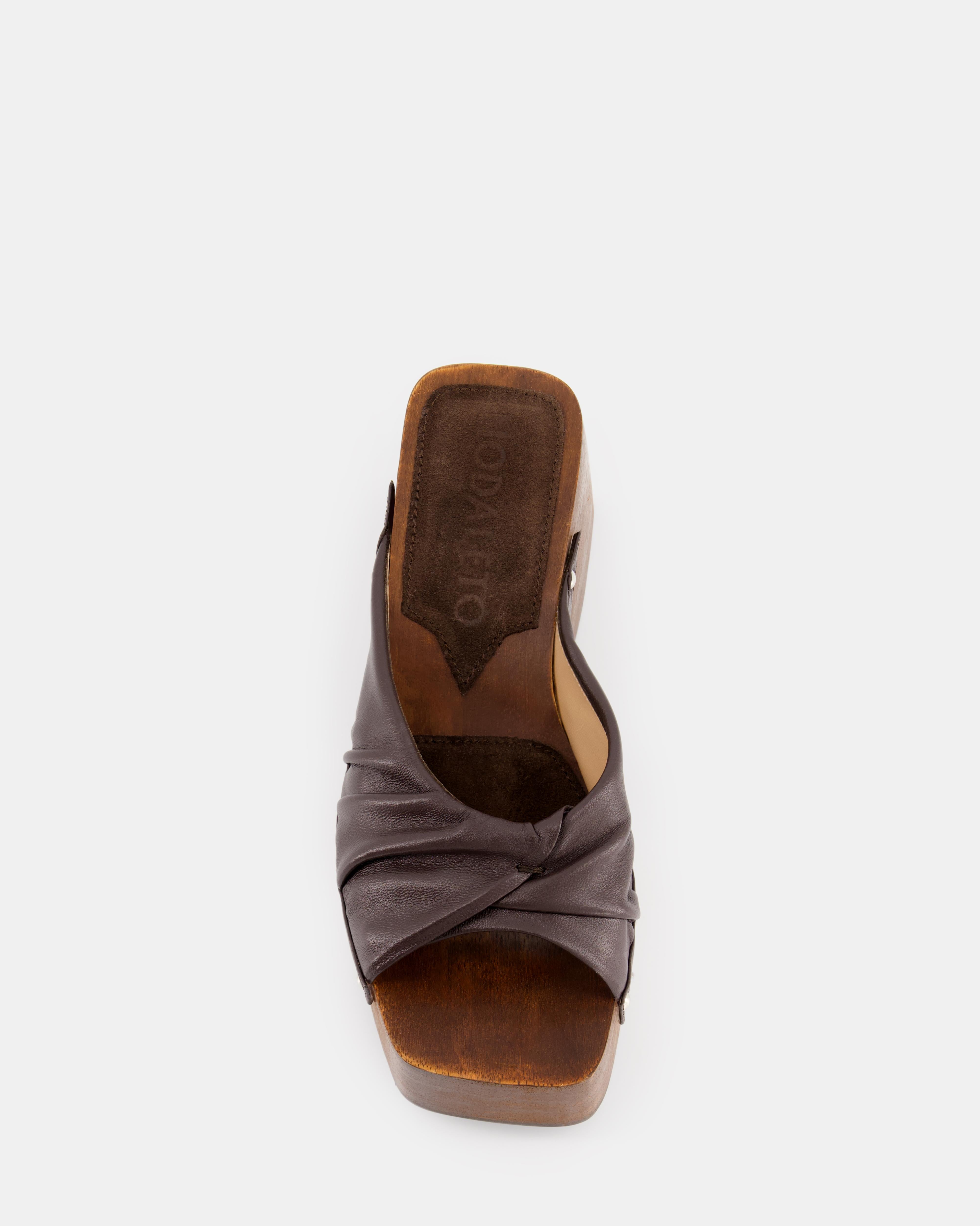 Nodaleto Bulla Mellow Wedge mules marron talon 8 cm