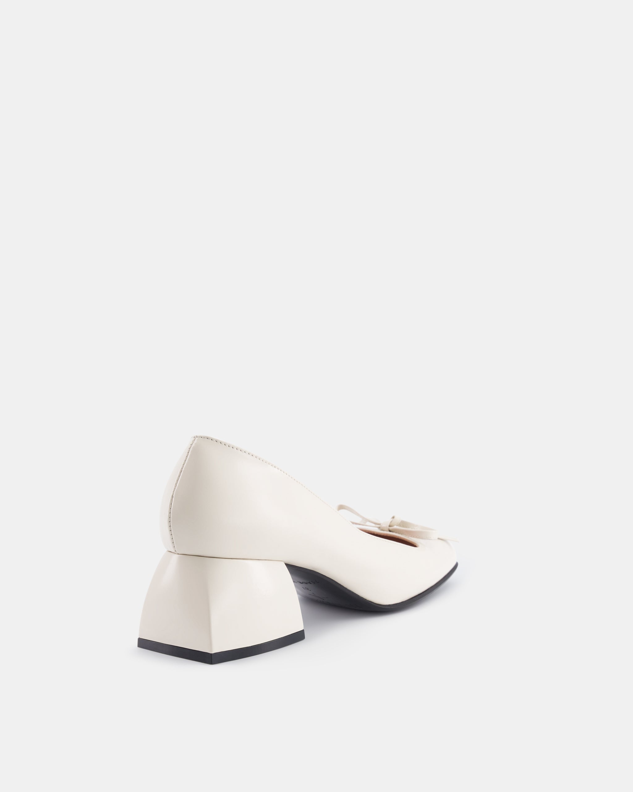 Nodaleto Bulla Node 50 escarpins latte talon 5 cm