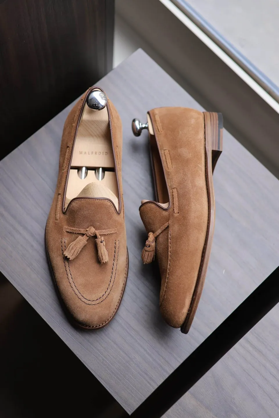 Malfroid Goodwood Superleggera mocassin pompons suède