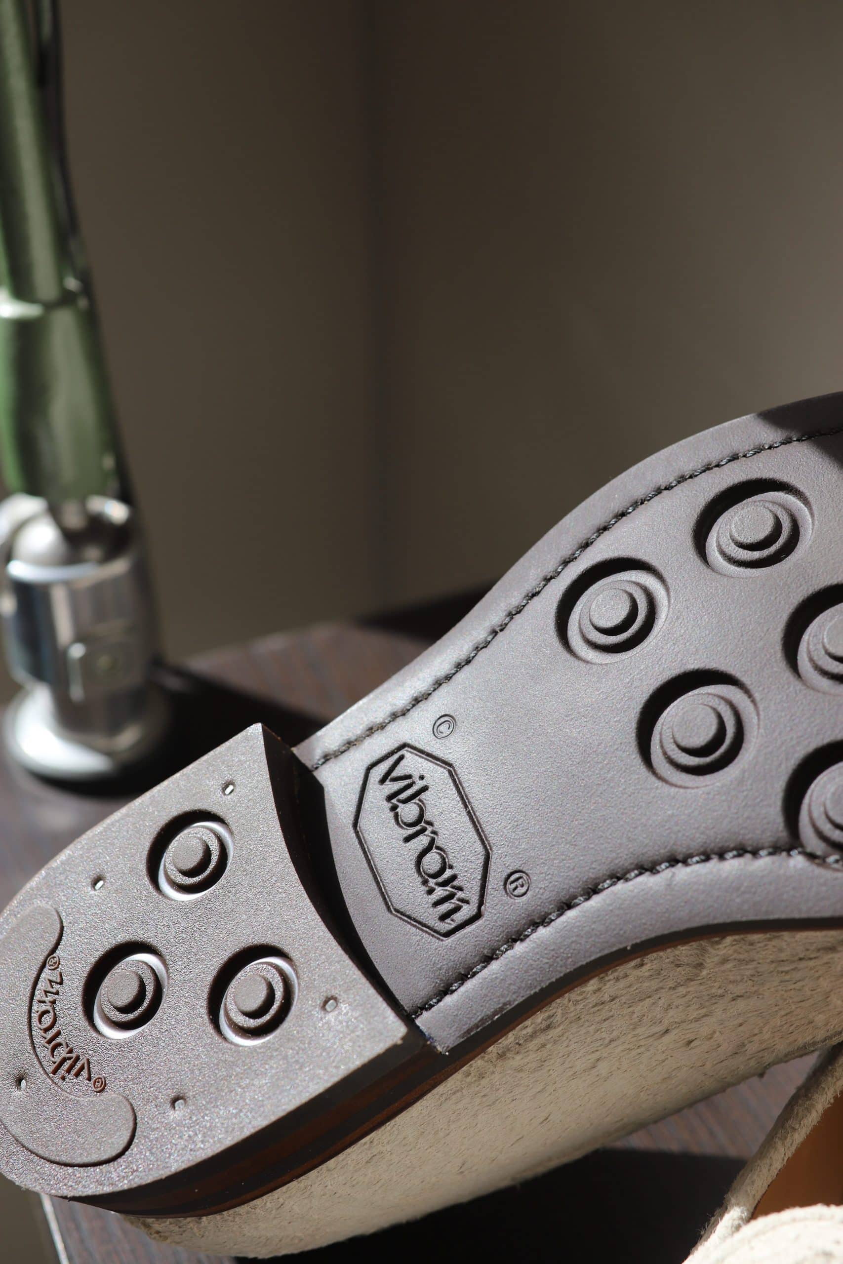 Malfroid Goodwood mocassins pompons daim cousu Goodyear