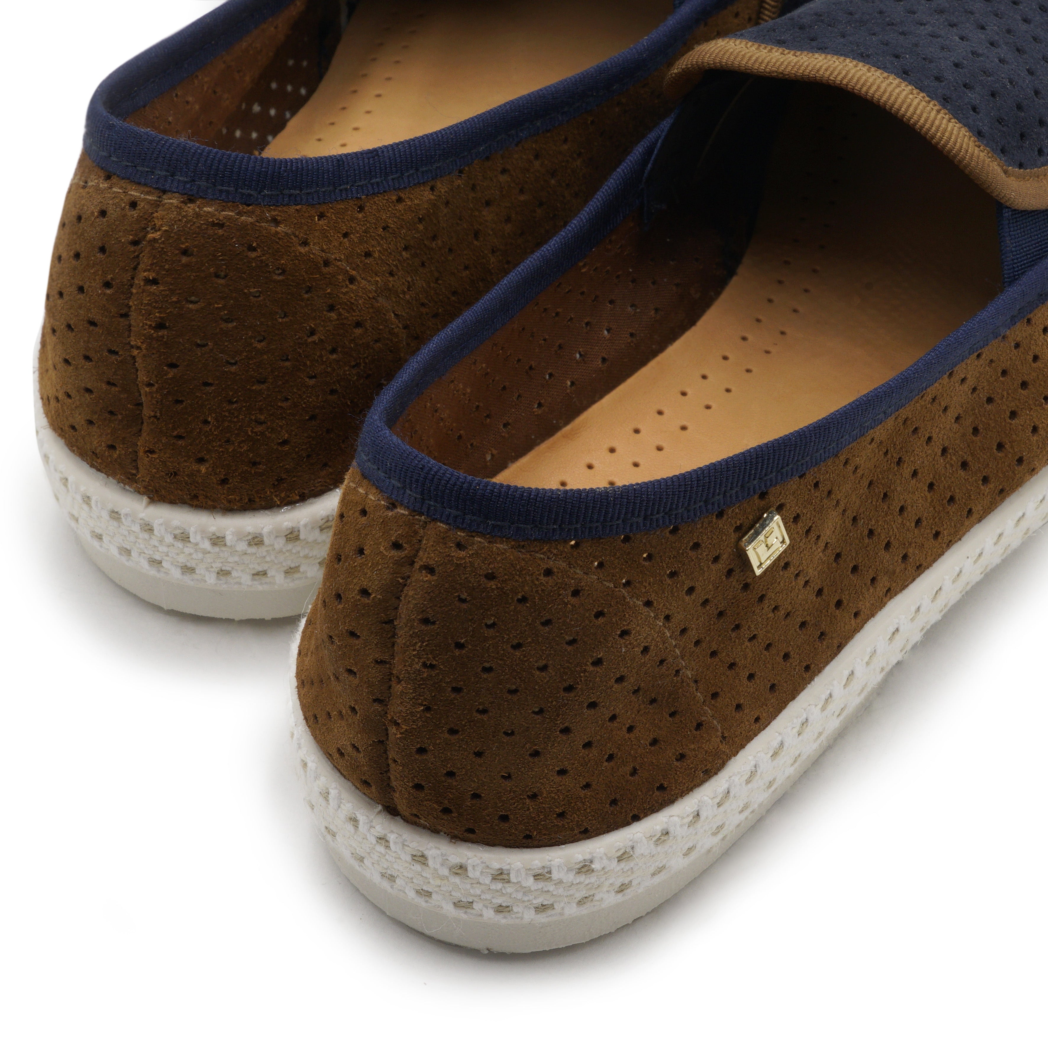 Rivieras Classic Daim Match espadrilles marine marron perforé