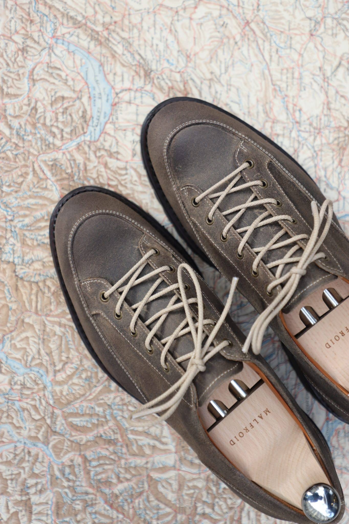 Malfroid Explorer II Low derbies cuir gras commando