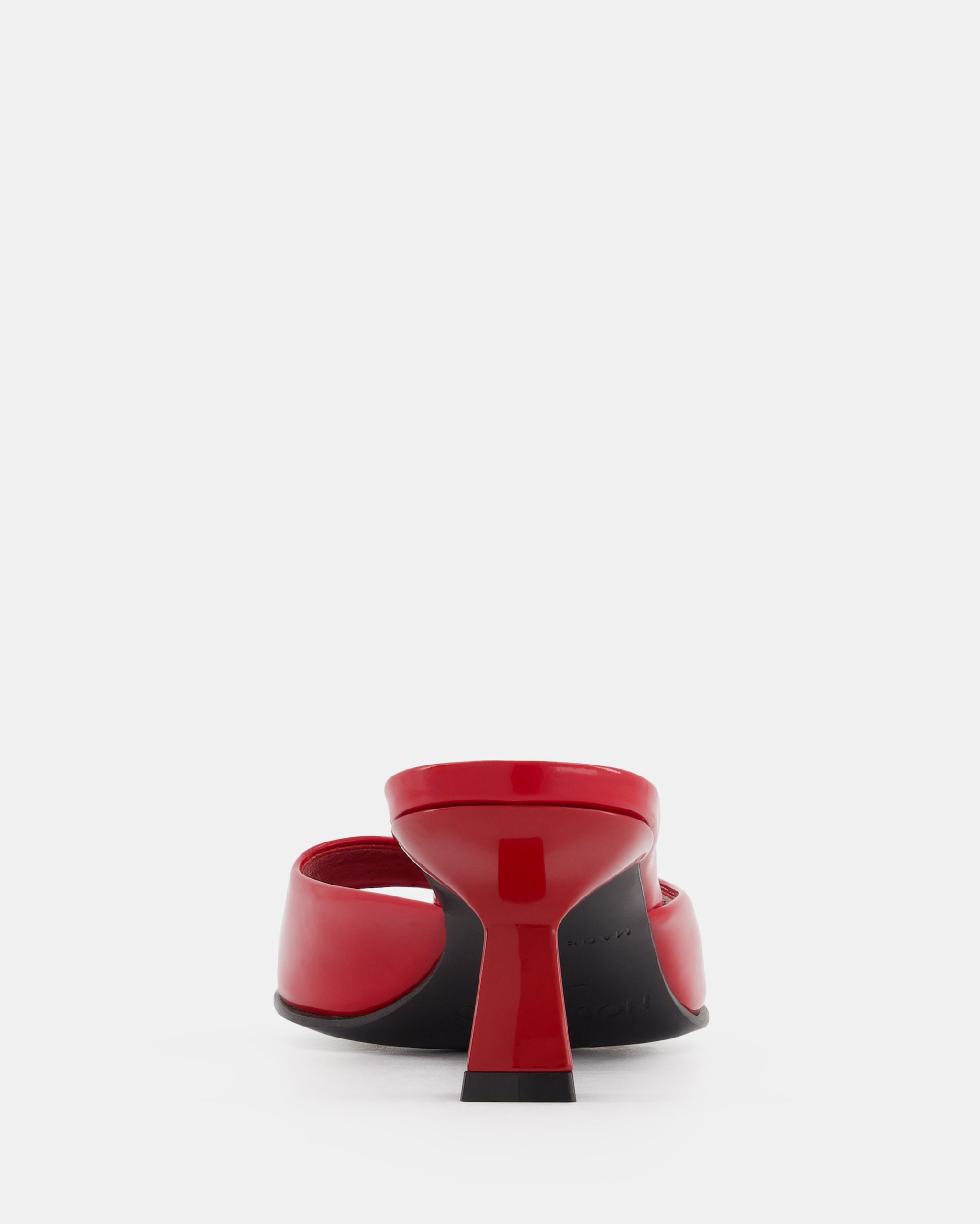 Nodaleto Dona Reese mules rouge verni talon 5 cm