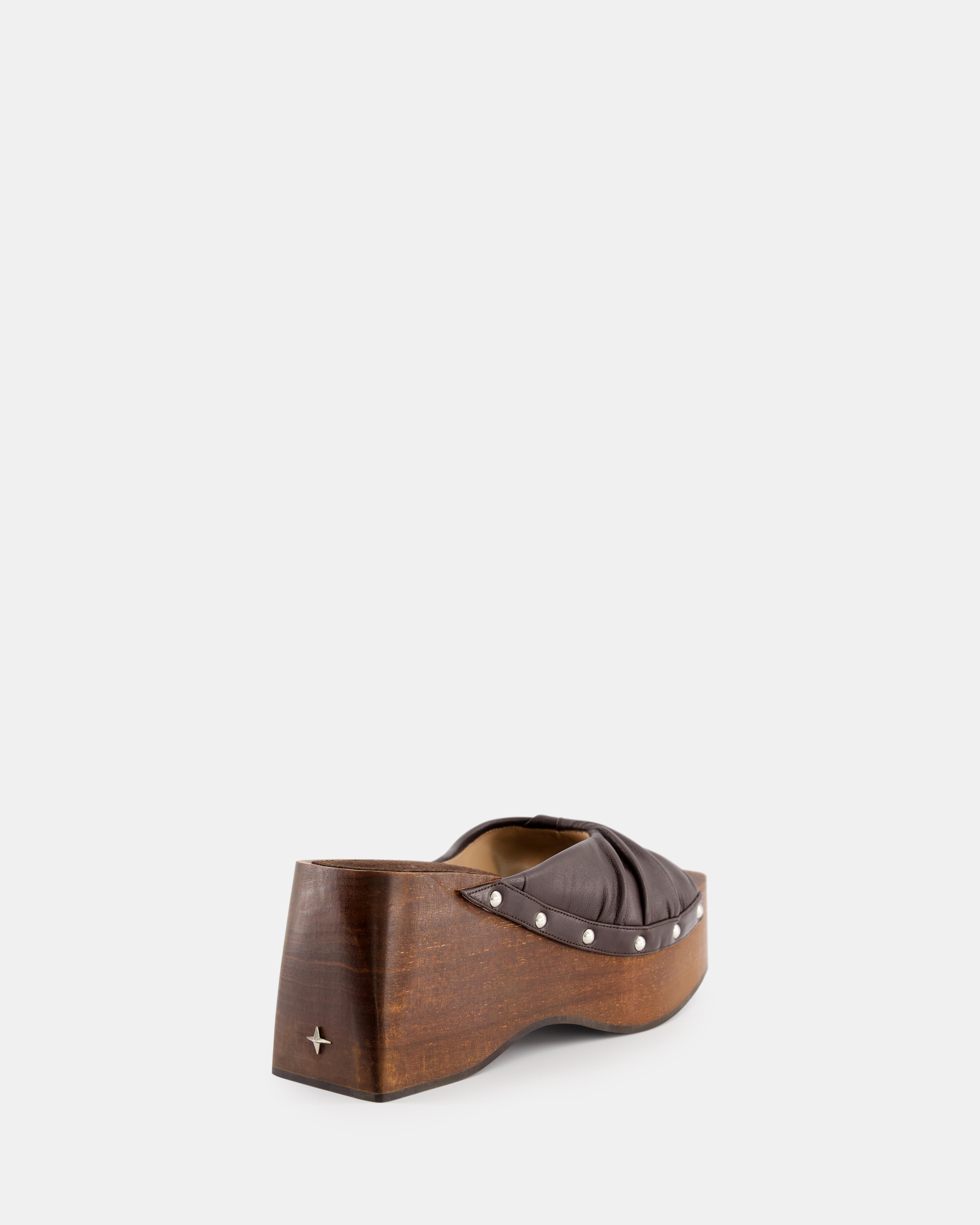 Nodaleto Bulla Mellow Wedge mules marron talon 8 cm