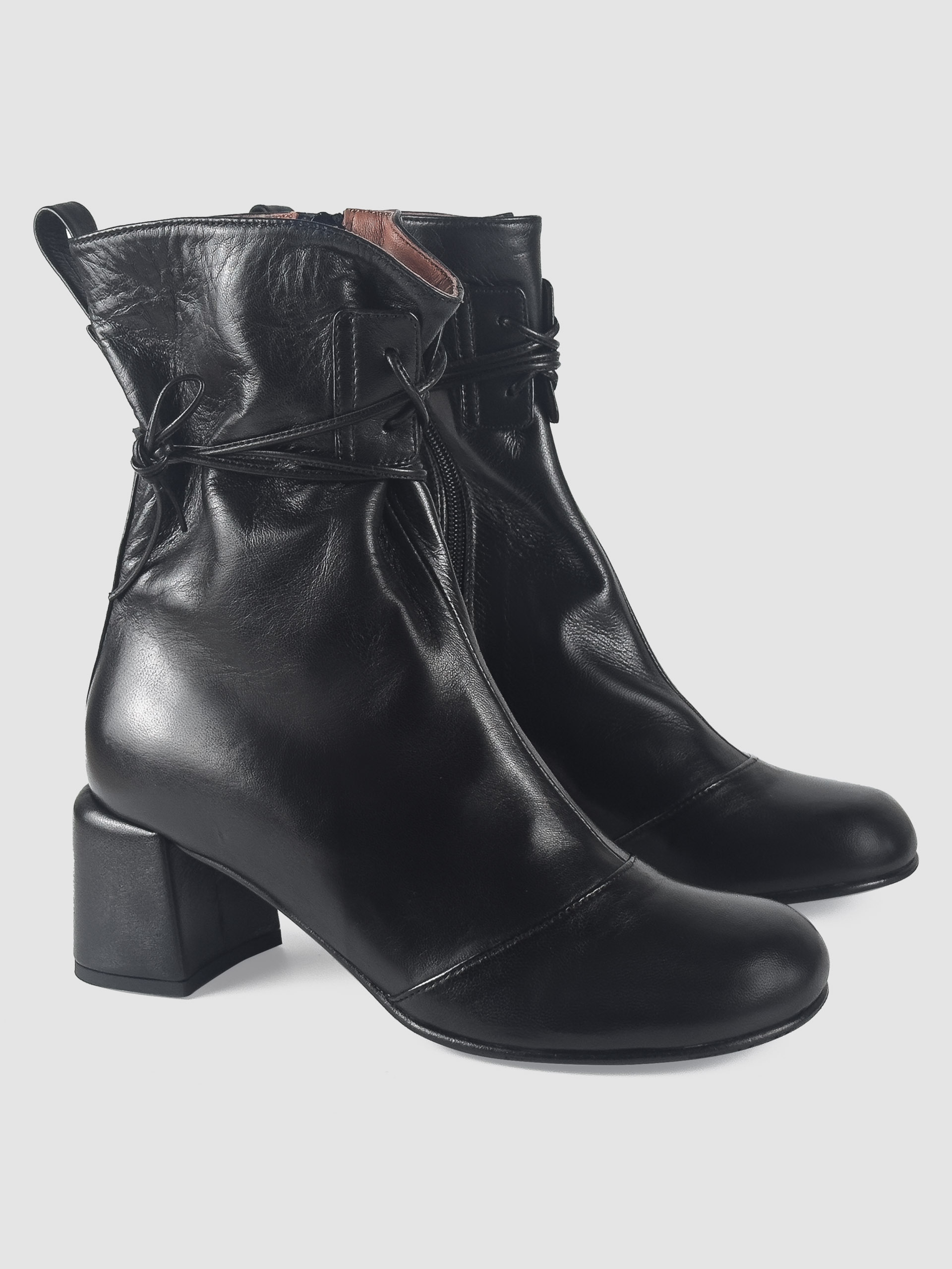 Lorena Paggi Nappa bottine cuir noir