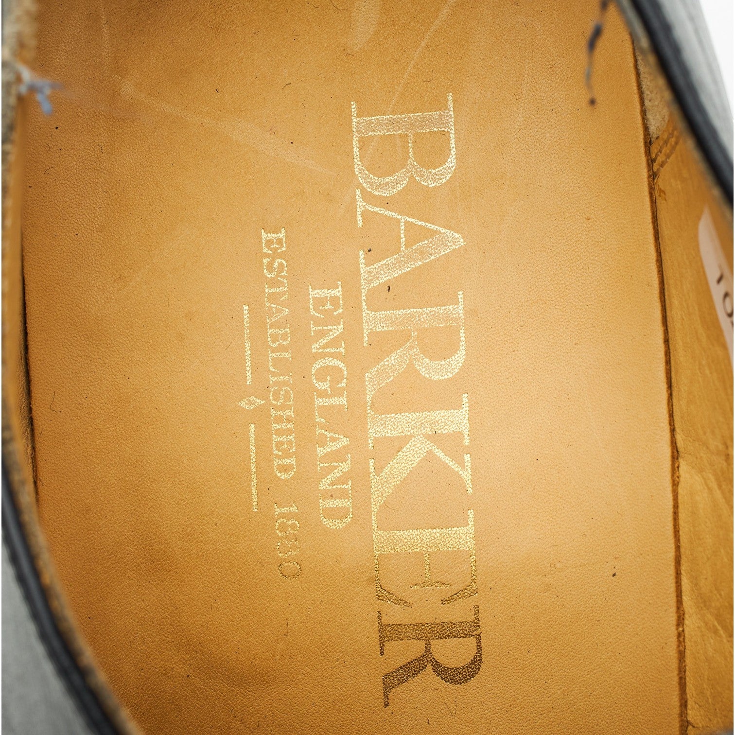 Barker derby cuir noir pointure UK 7.5 semelle gomme
