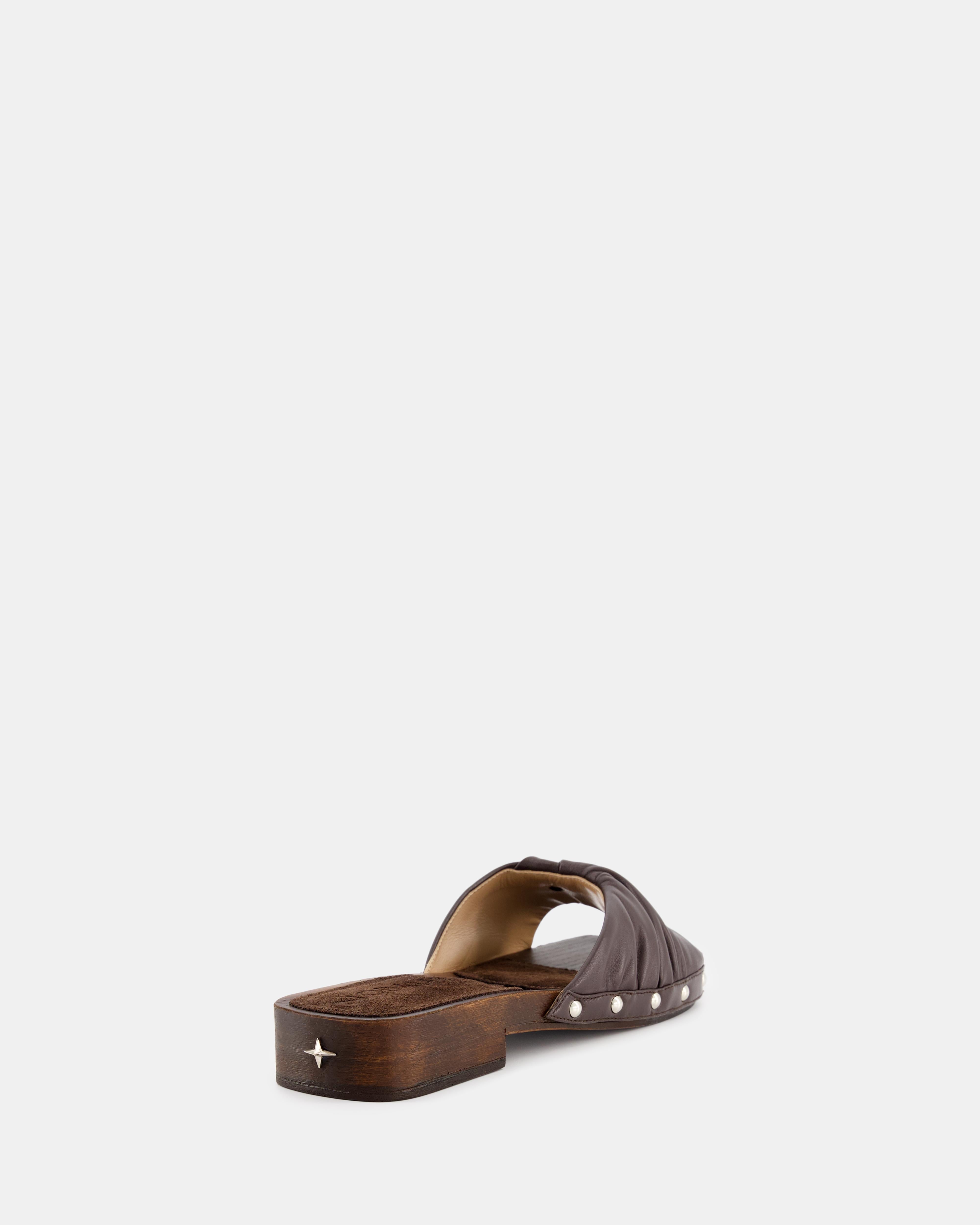Nodaleto Bulla Mellow Flat Clog mules marron foncé cuir plat