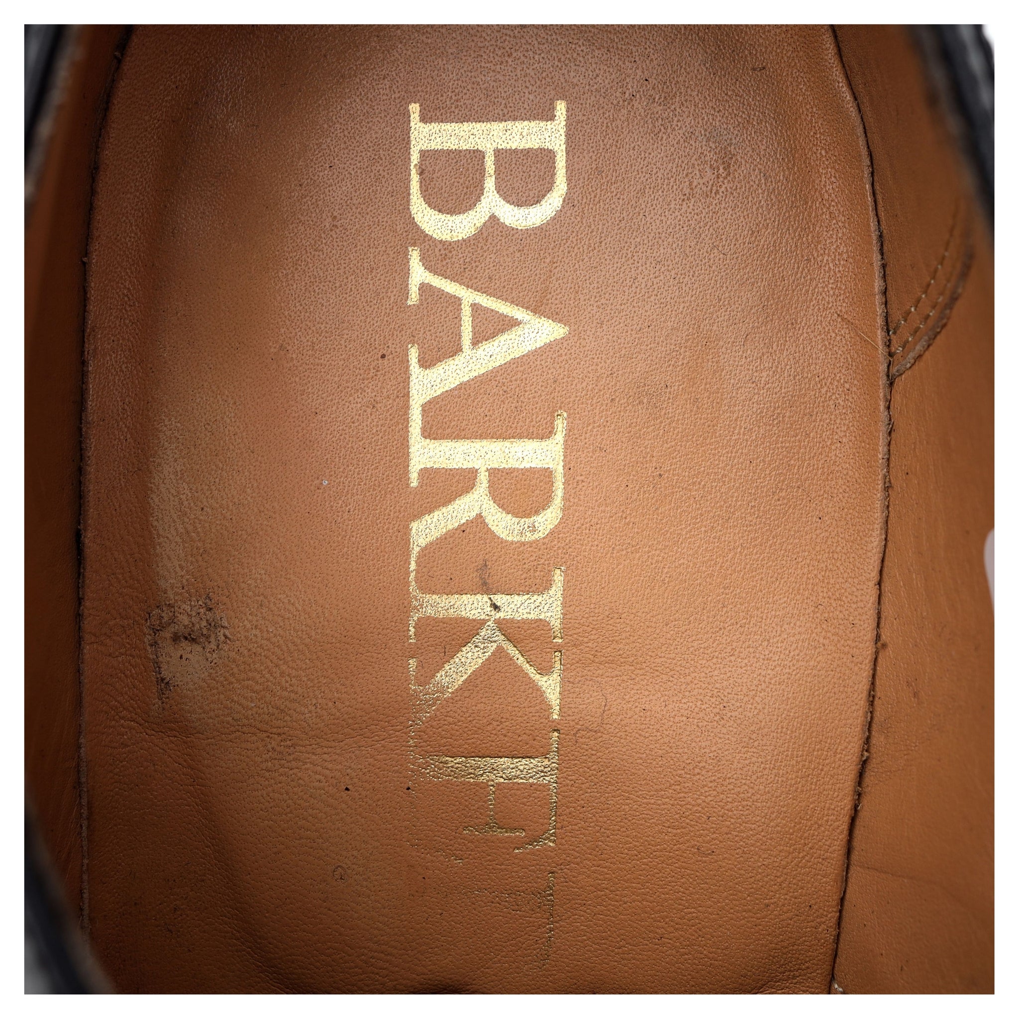 Barker richelieu cuir noir médaillon pointure UK 6,5