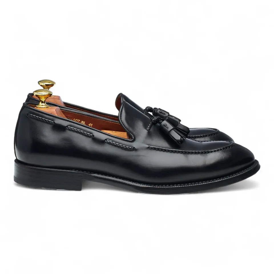 Giovanni Sartoria mocassin cuir noir UK 7 pompons