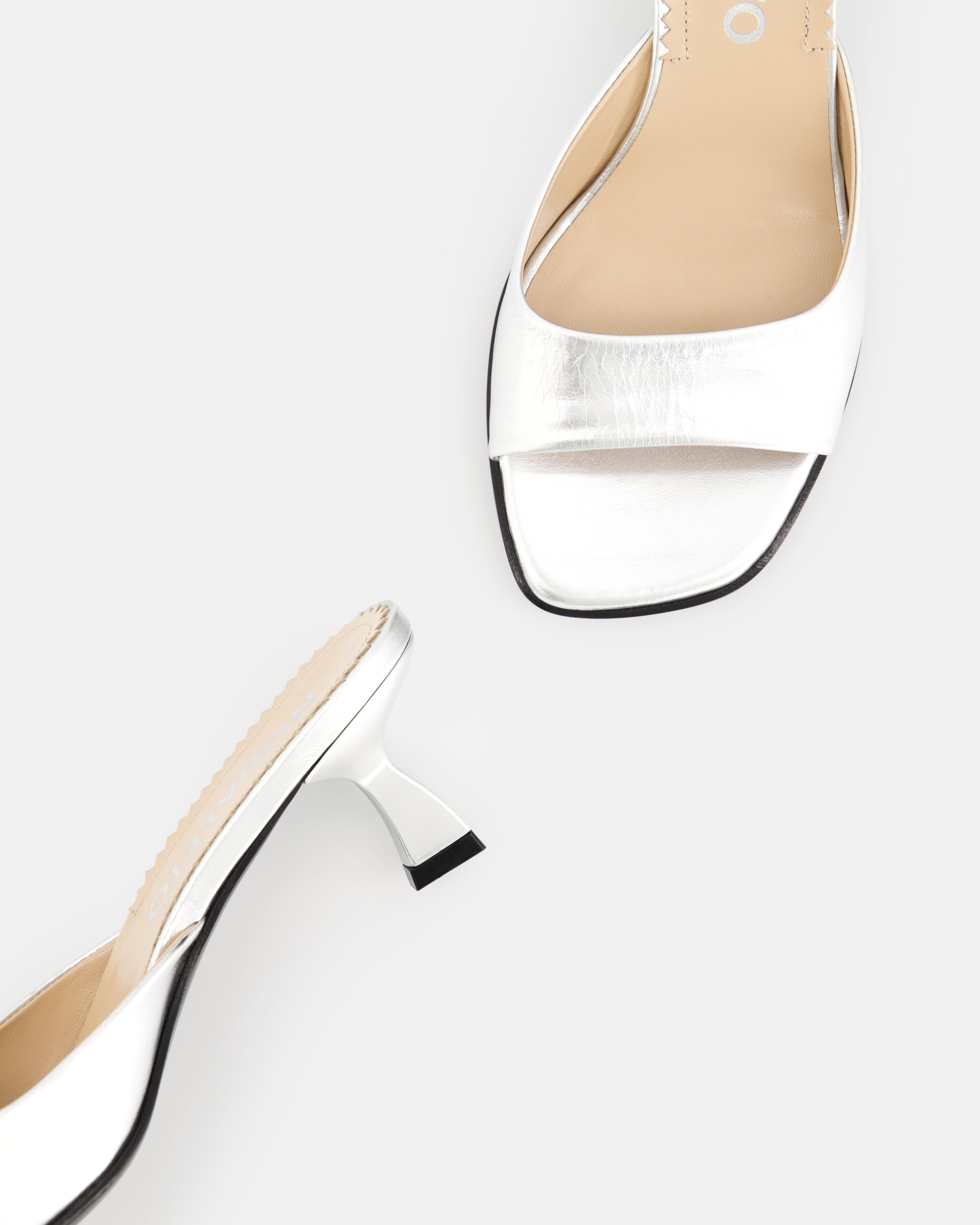 Nodaleto Dona Reese mules argent craquelé talon 5 cm