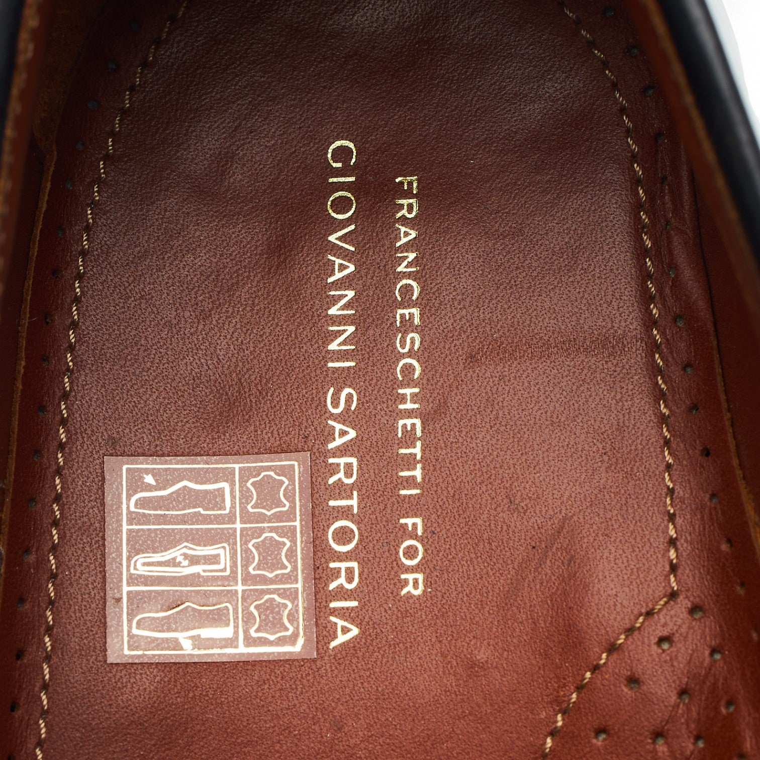 Giovanni Sartoria mocassin cuir noir UK 7 pompons