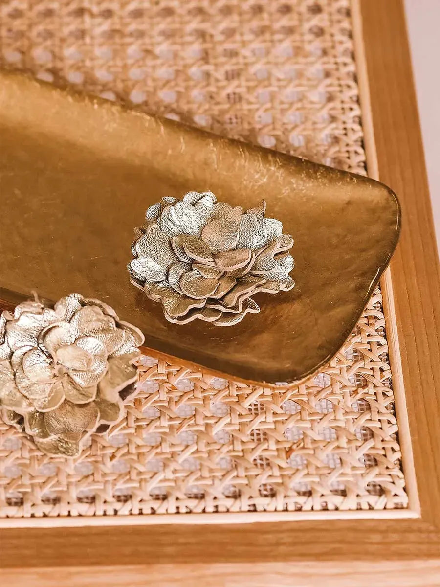 Toni Pons Flor-P broche fleur cuir lot de 2