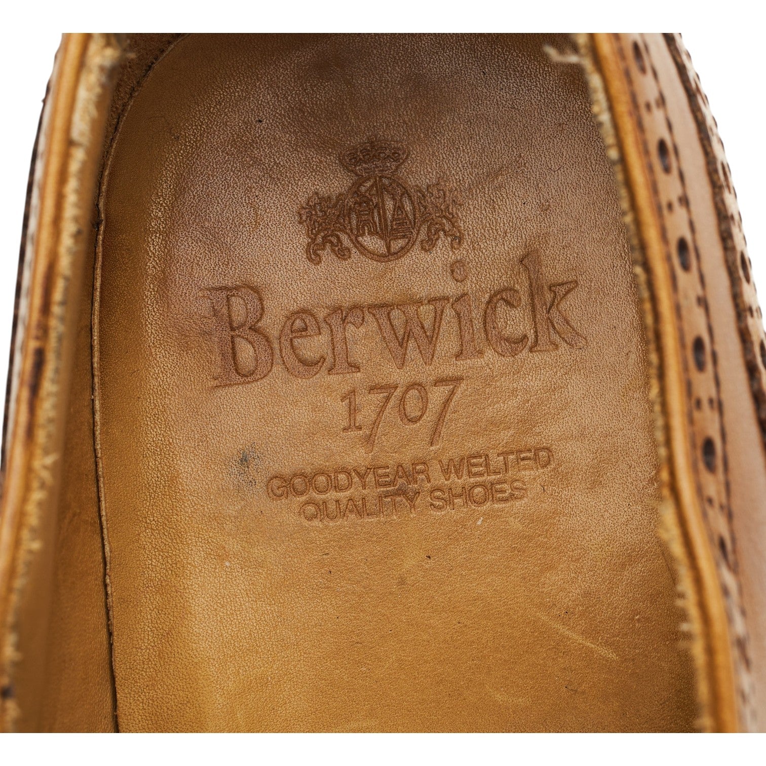 Berwick 67351 richelieu brogue cuir tabac UK 9