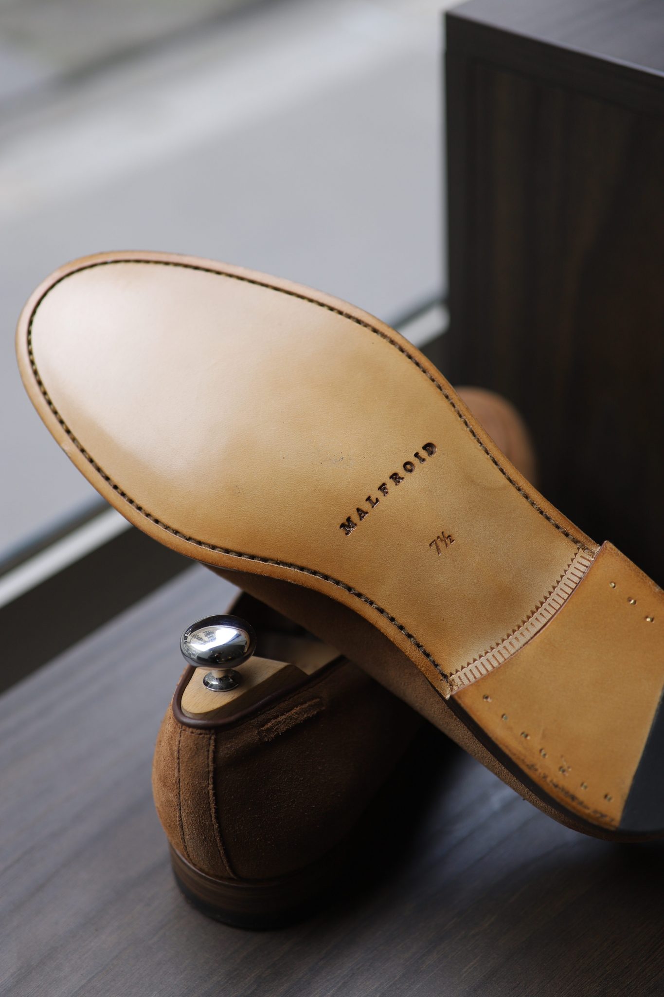 Malfroid Goodwood Superleggera mocassin pompons suède